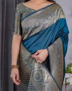 Teal Blue Pure Kanjivaram Silk Saree with Antique Golden Zari Border & Blouse – 5.5m Saree + 0.8m Blouse Piece - Image 2