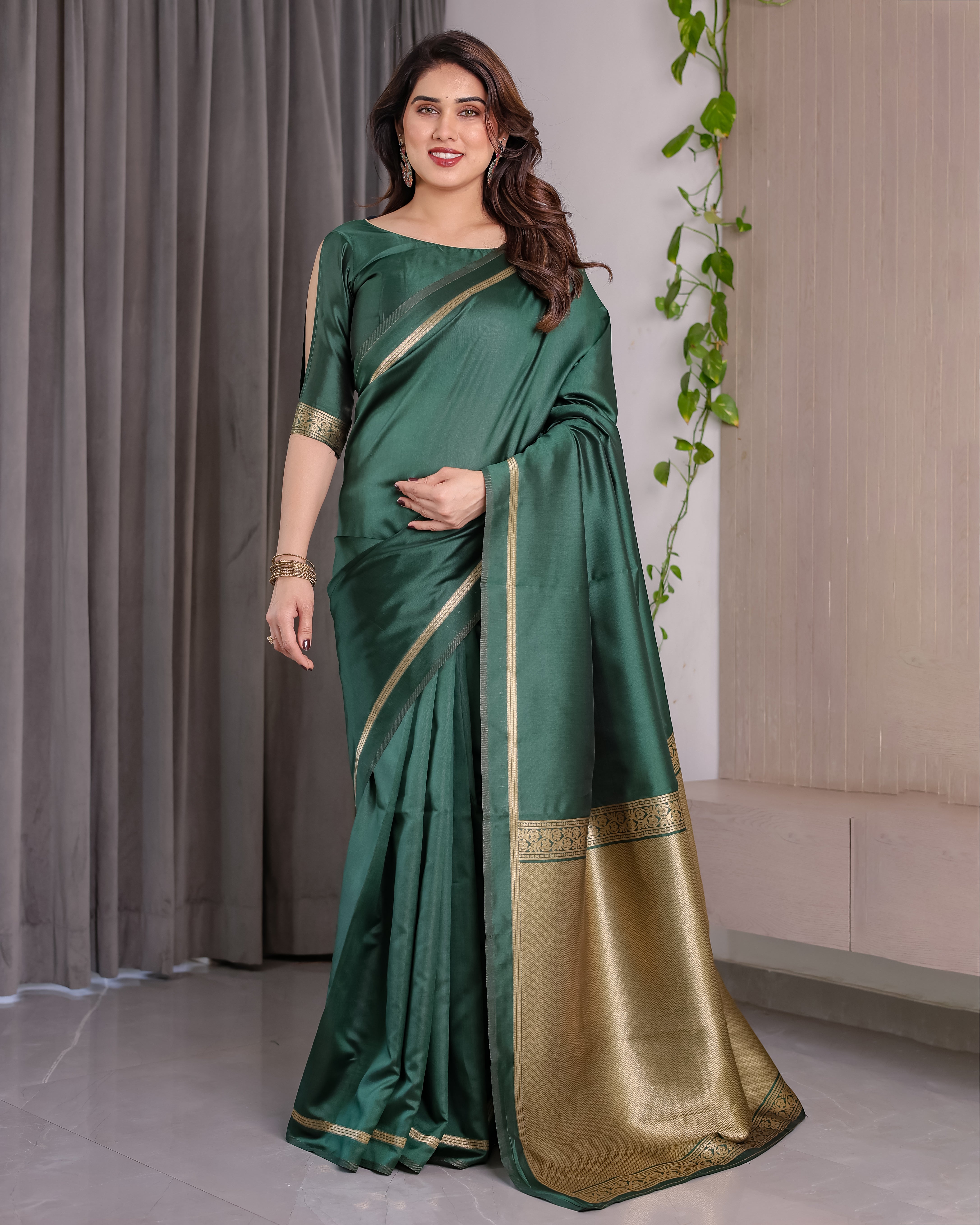 NRJ_1511_ada1437e-581d-460a-8260-e1c44662e9a9 Emerald Green Soft Kanjivaram Silk Saree with Golden Zari Border & Rich Pallu | 5.5m Saree + 0.8m Blouse Piece - Image 1